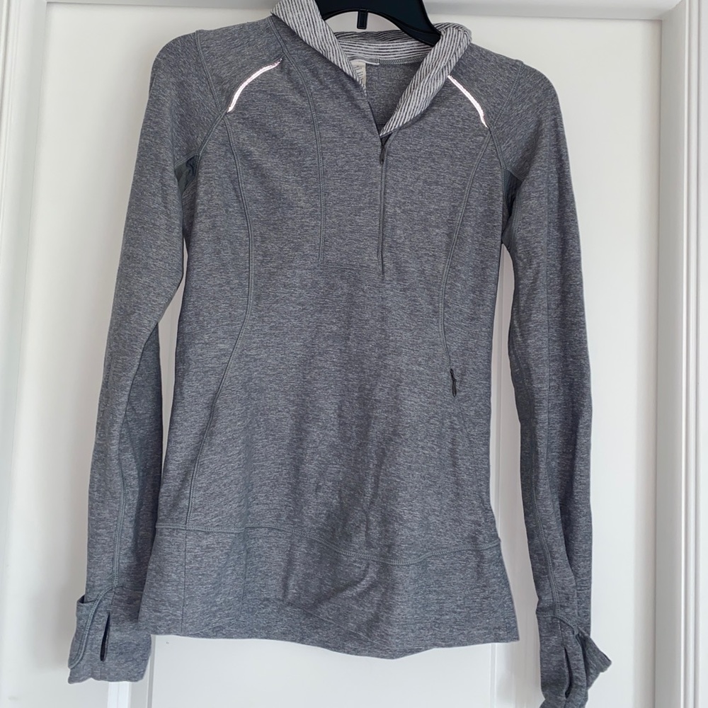 Lululemon grey long sleeve top